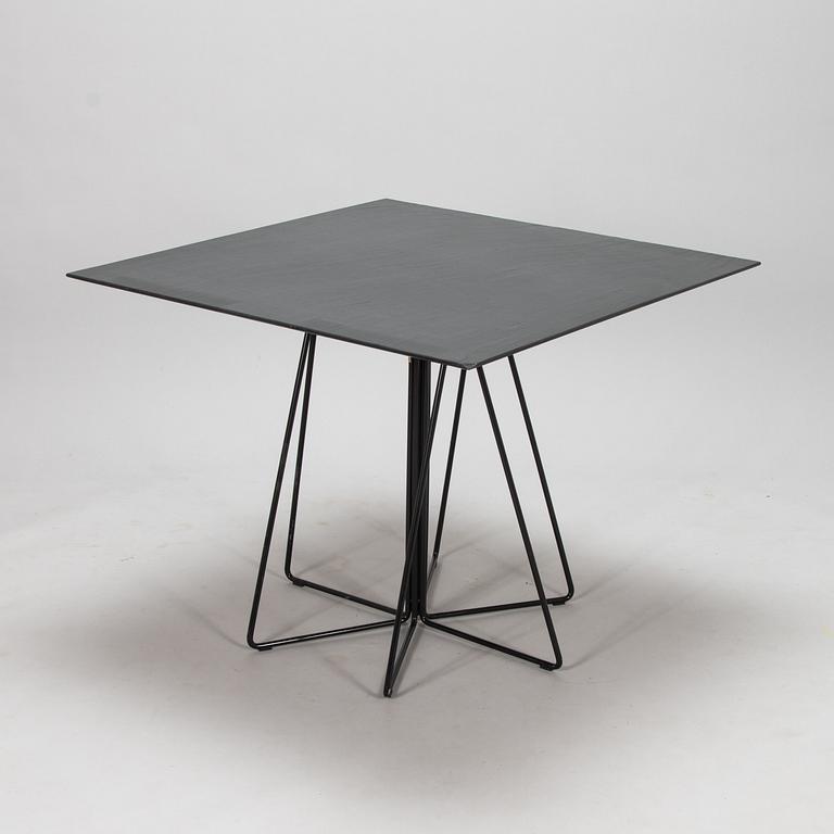 Lella och Massimo Vignelli, bord, "Paperclip", Knoll 1994.