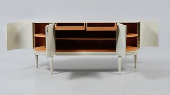 SIDEBOARD, gustaviansk stil, 1900-talets andra hälft.