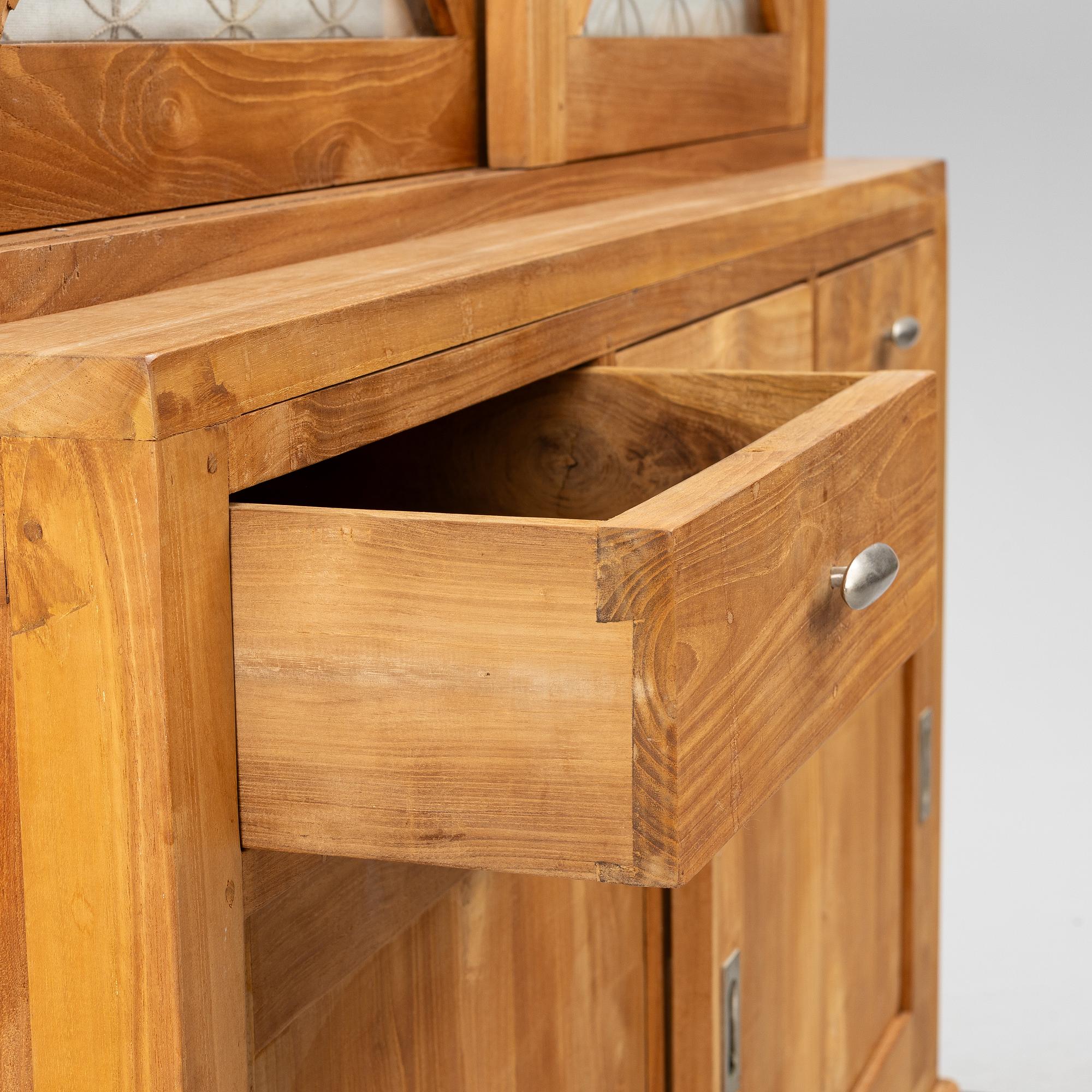 Display cabinet, contemporary.