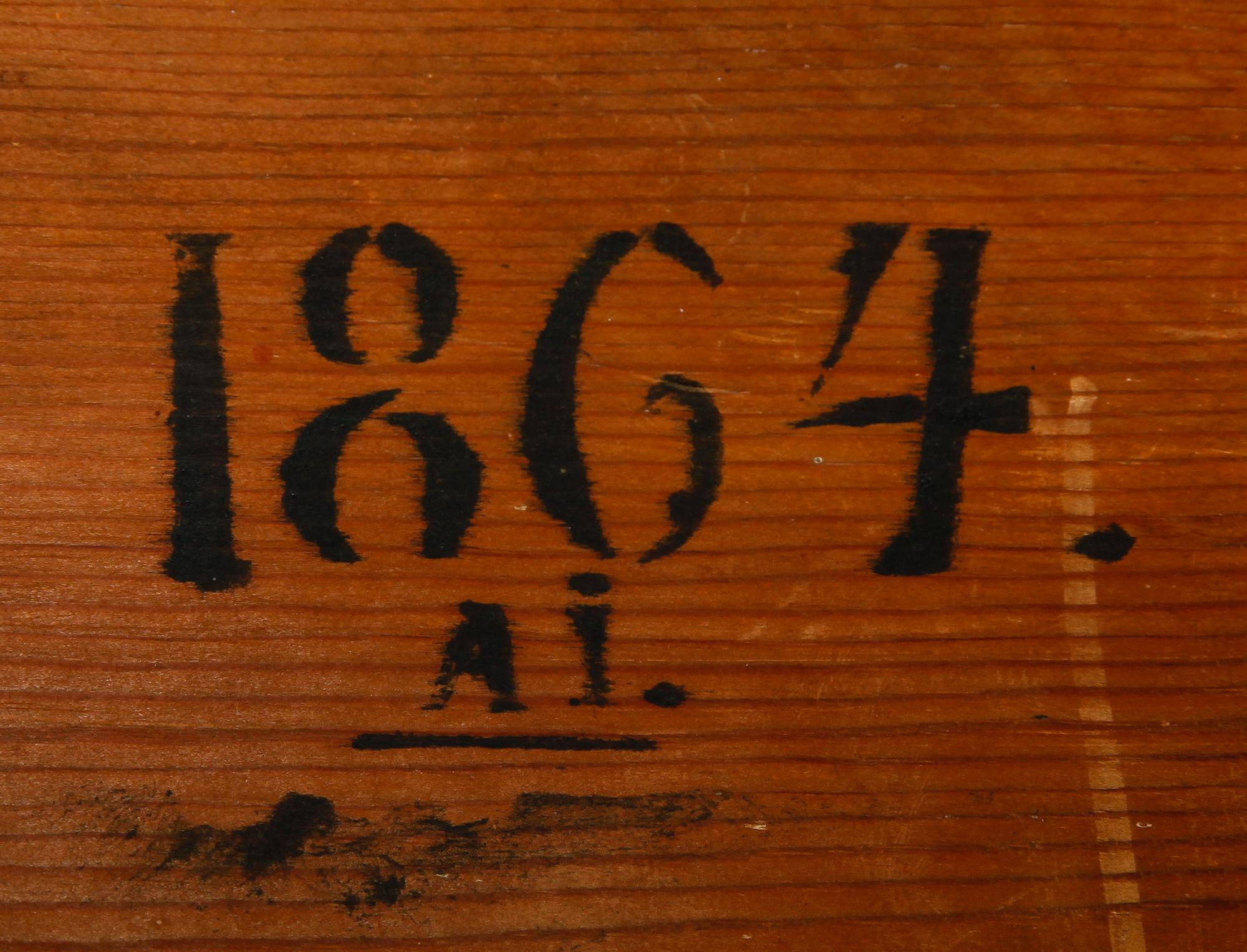 VÄGGSKÅP, 1900-talets första hälft.