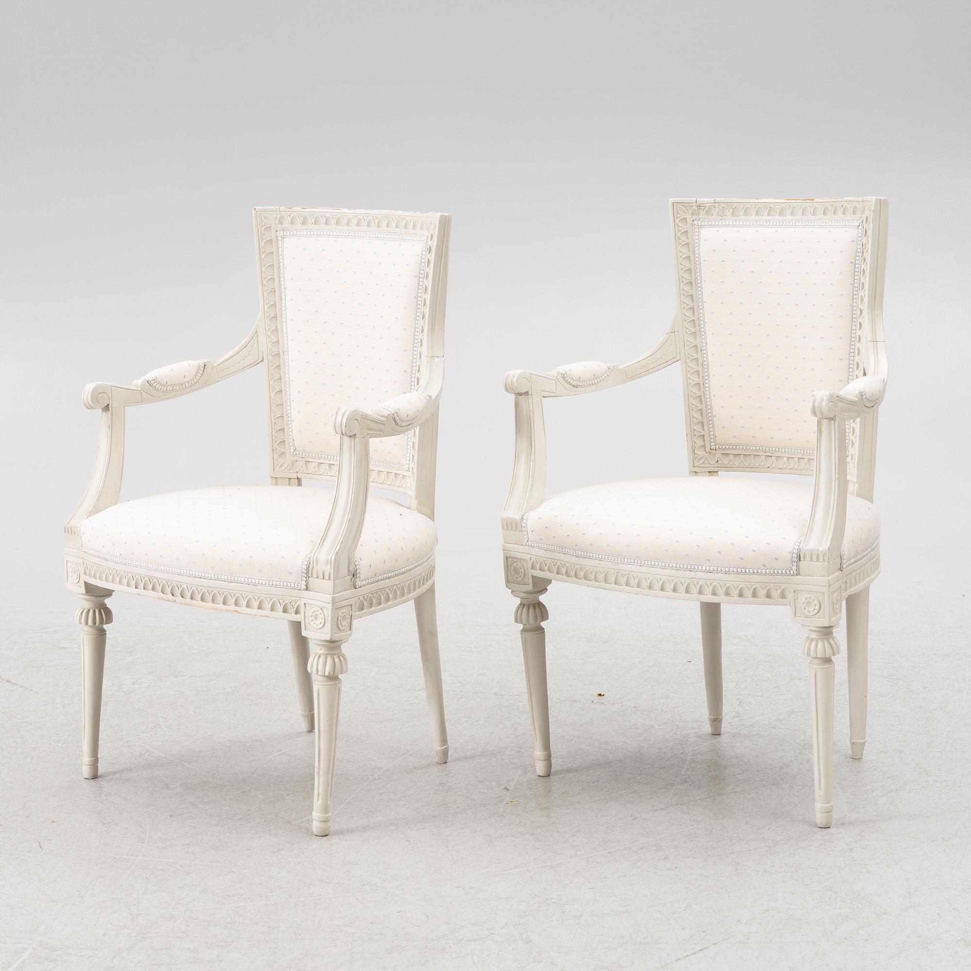 Karmstolar ett par, gustavianska, 17/1800-tal.