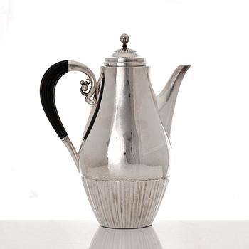 Johan Rohde, kaffeservis, 3 delar, "Kosmos" Georg Jensen, Köpenhamn 1945-77, sterling silver, design nr 45 A+D.