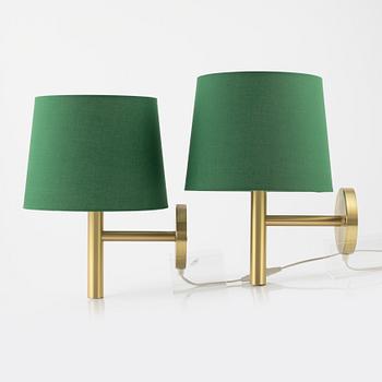 Uno & Östen Kristiansson, a pair of brass wall lights, Luxus, Vittsjö.