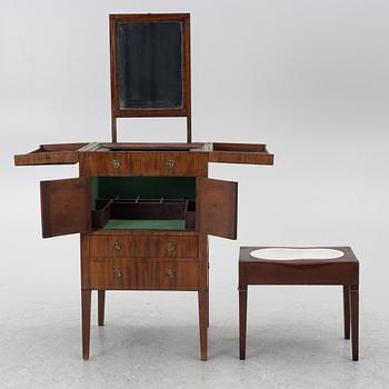 Washbasin, England, circa 1800.