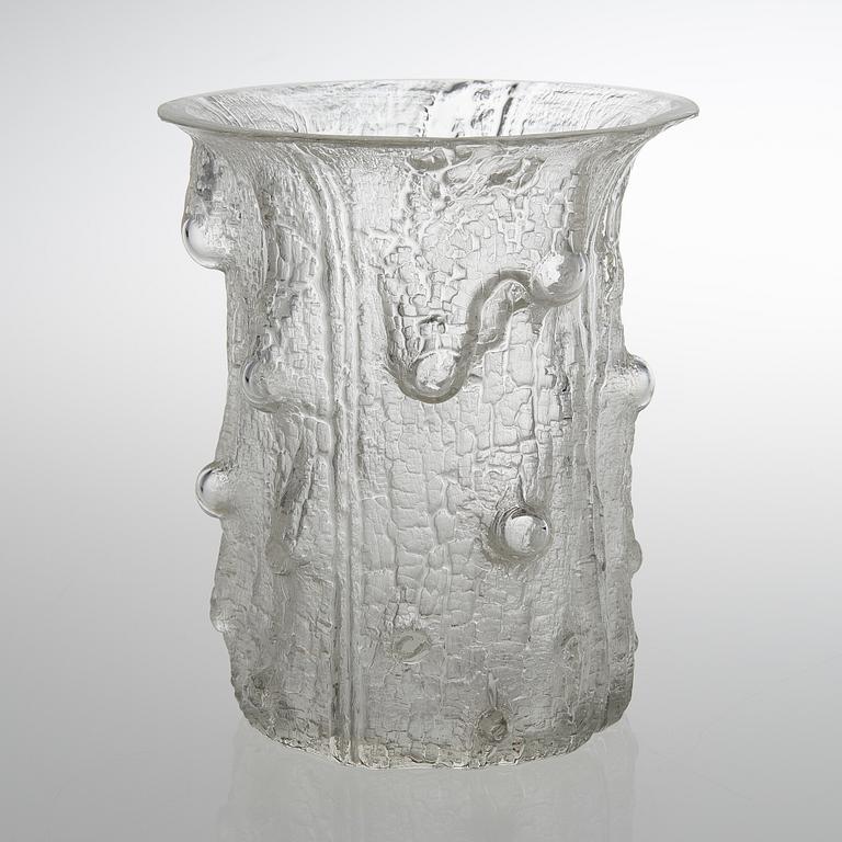 A TIMO SARPANEVA GLASS VASE, Finlandia-series, signed Timo Sarpaneva -3356.