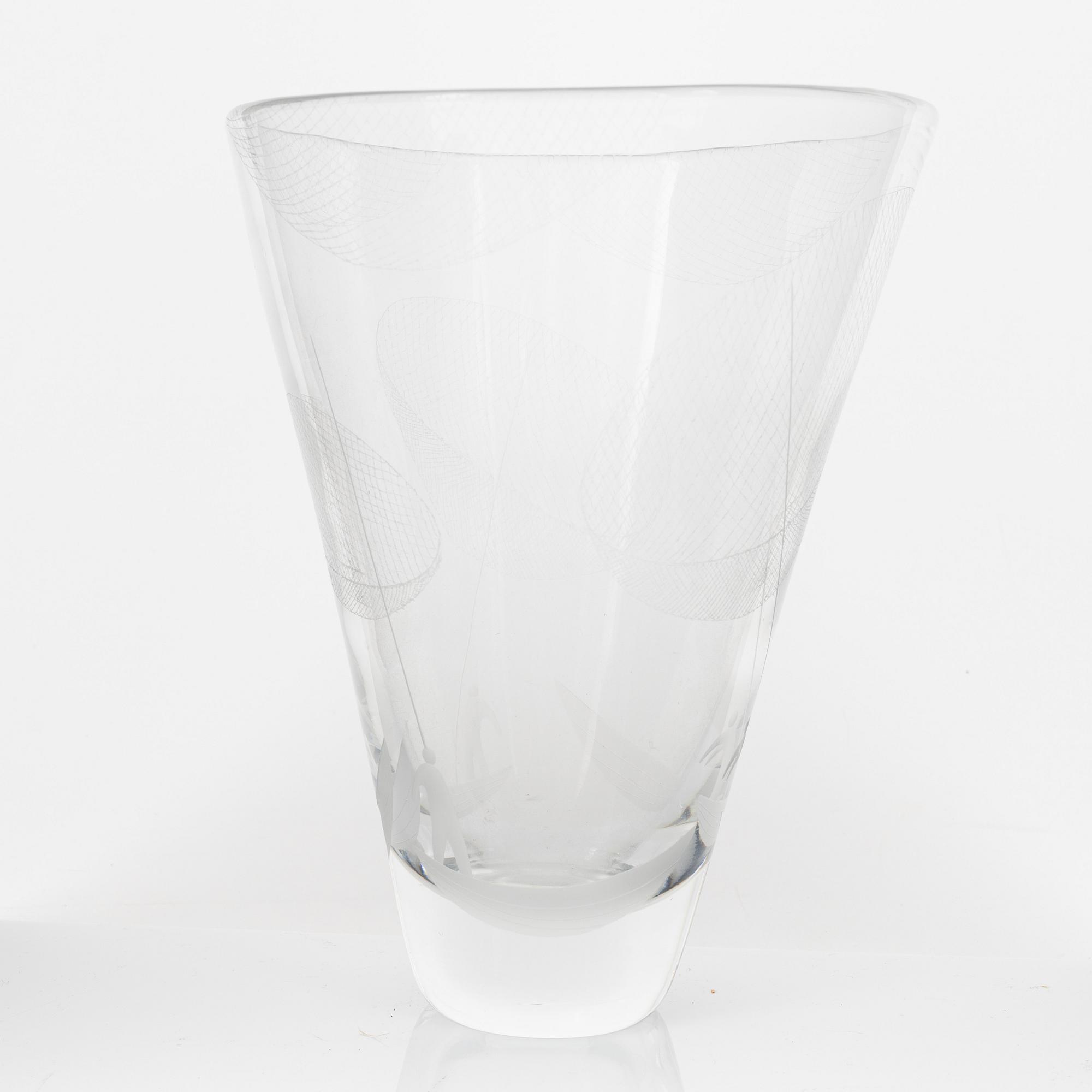 Vicke Lindstrand, a glass vase, Kosta, Sweden, 1950's/60's.