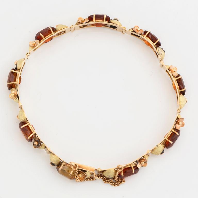 18K gold and citrine bracelet.