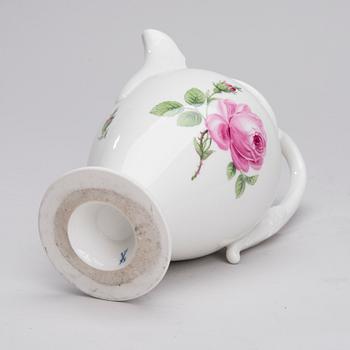 KAFFEKANNA, porslin, Meissen 1920-tal, empirestil.