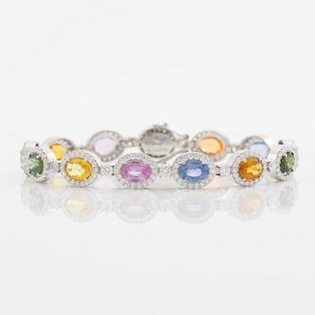 Bracelet 18K white gold set with oval-cut multicoloured sapphires and brilliant-cut diamonds.