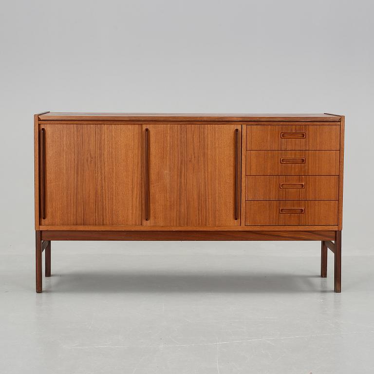 SIDEBOARD, teak, 1950-tal.