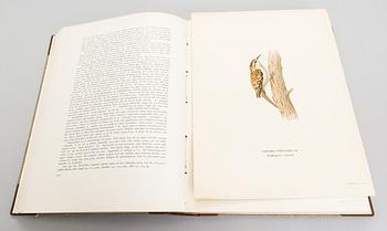 Book, 3 vol, "Svenska Fåglar", M,W & F von Wright. 1924 and 1929 Stockholm.