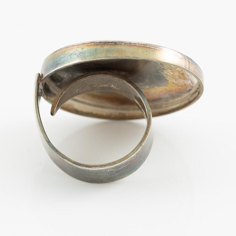 Jan-Christer Lundqvist, ring, silver with enamel, Skövde 1991.