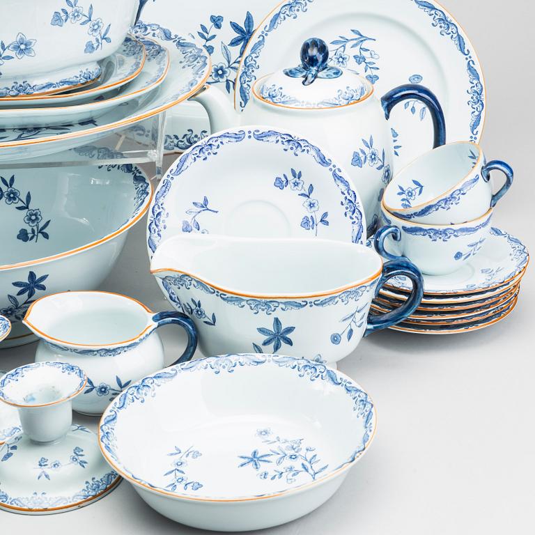 A 95 SET PORCELAIN SERVICE "OSTINDIA" FROM RÖRSTRAND.