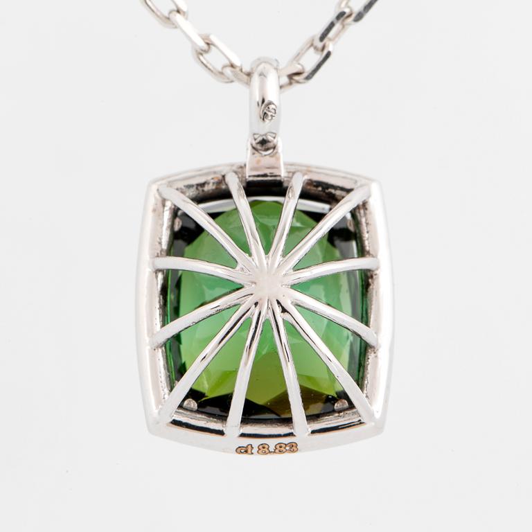 Green tourmaline and brilliant-cut diamond necklace.