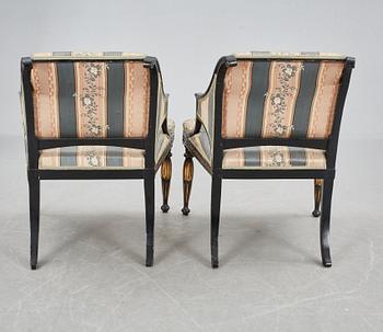 KARMSTOLAR, ett par, sengustaviansk stil, 1800-talets slut.