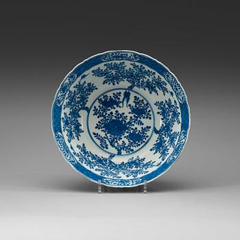 466. A blue and white punch bowl, late Qing dynasty with Kangxi six character mark.