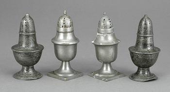 STRÖARE, tenn, två par, bl.a. 1800-tal.