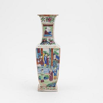 A Chinese porcelain vase, Canton, late 19th Century,