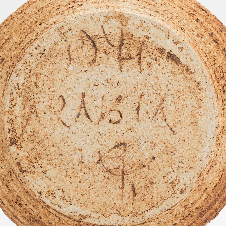 Raija Tuumi, kynttilänjalka, samotti, signeerattu RT, ARABIA 1971.