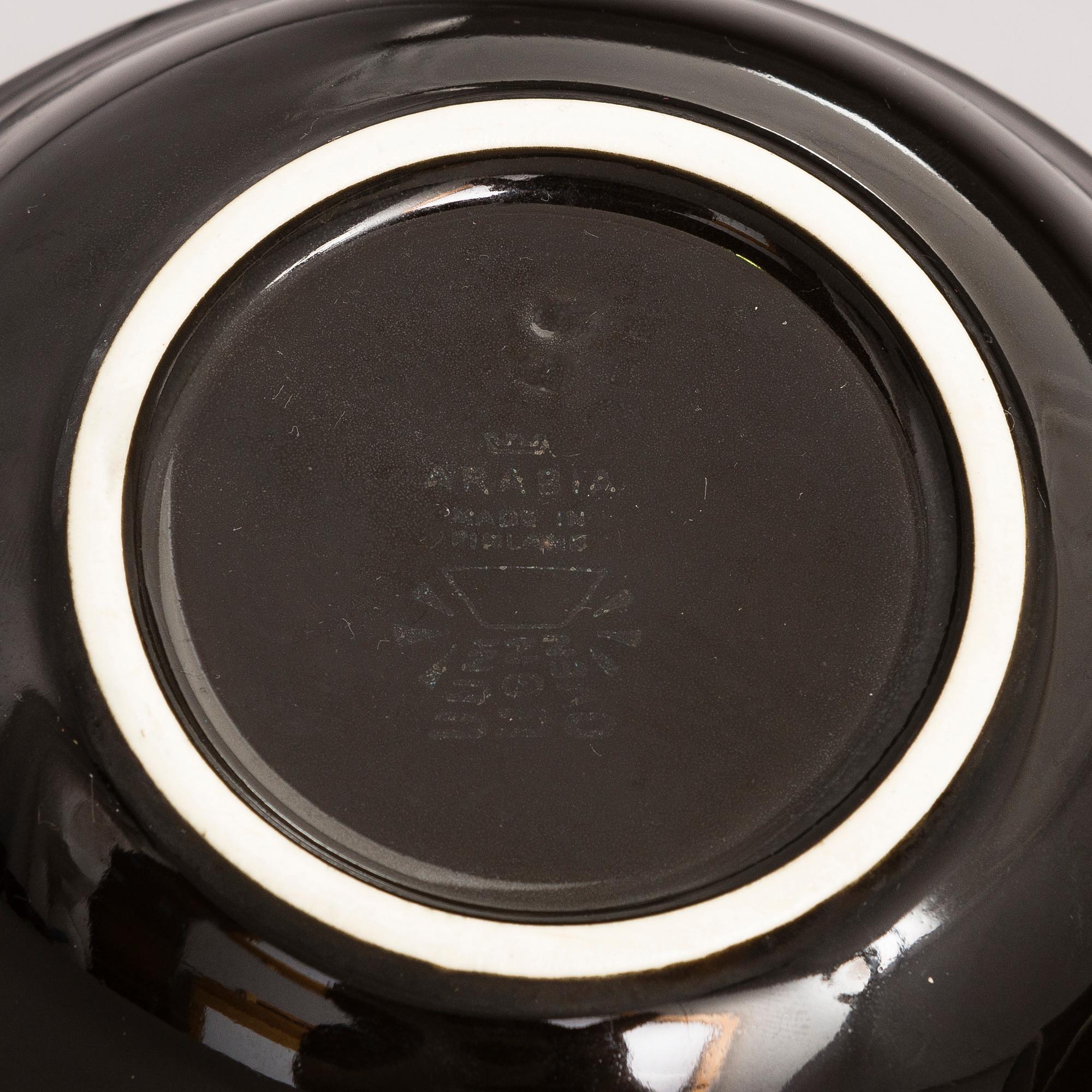 KAJ FRANCK, astiasto, 37 osaa, "Kilta" Arabia 1900-luvun puoliväli.