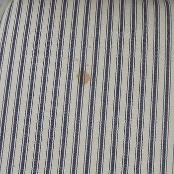 Stolar, 3 st, sengustavianska, omkring 1800. Samt en stol, sengustaviansk stil, 1900-tal.