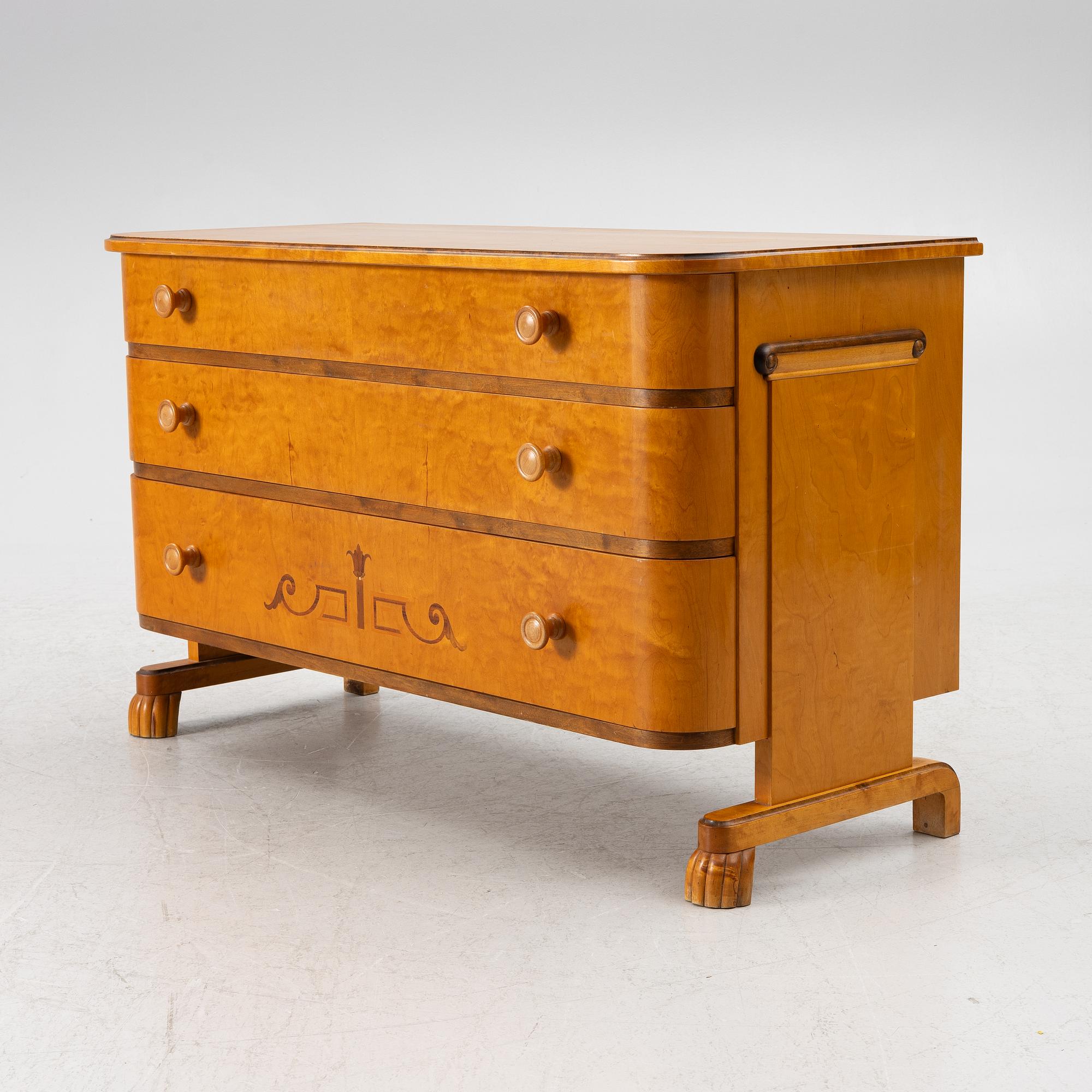 Chest of drawers, 1930s/40s.