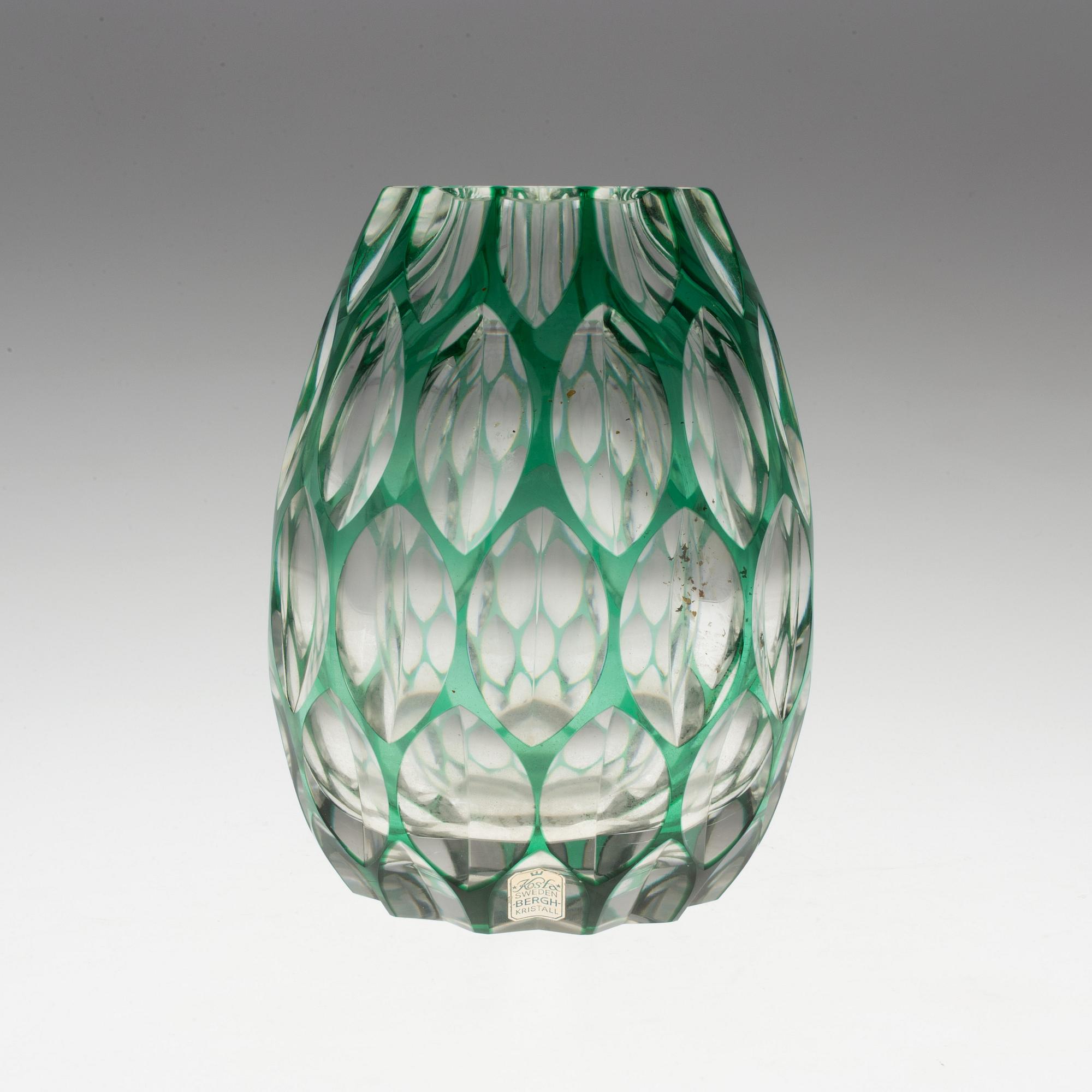 A glass vase designed by Elis Bergh for Kosta, 1940´s.