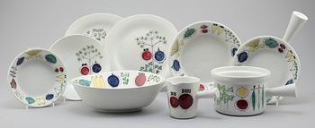 SERVISDELAR, 20 st, porslin, "Picknick", Marianne Westman, Rörstrand, 1956-1969.