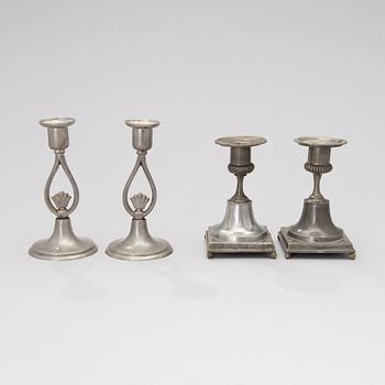 KYNTTILÄNJALKOJA 2 paria, tinaa, valmistajat Oy Taito Ab ja Antti Hakkarainen, 1930-luku.