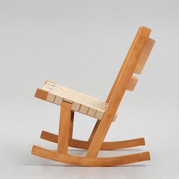 HANS J WEGNER, gungstol, modell "GE674", Getama, Danmark.