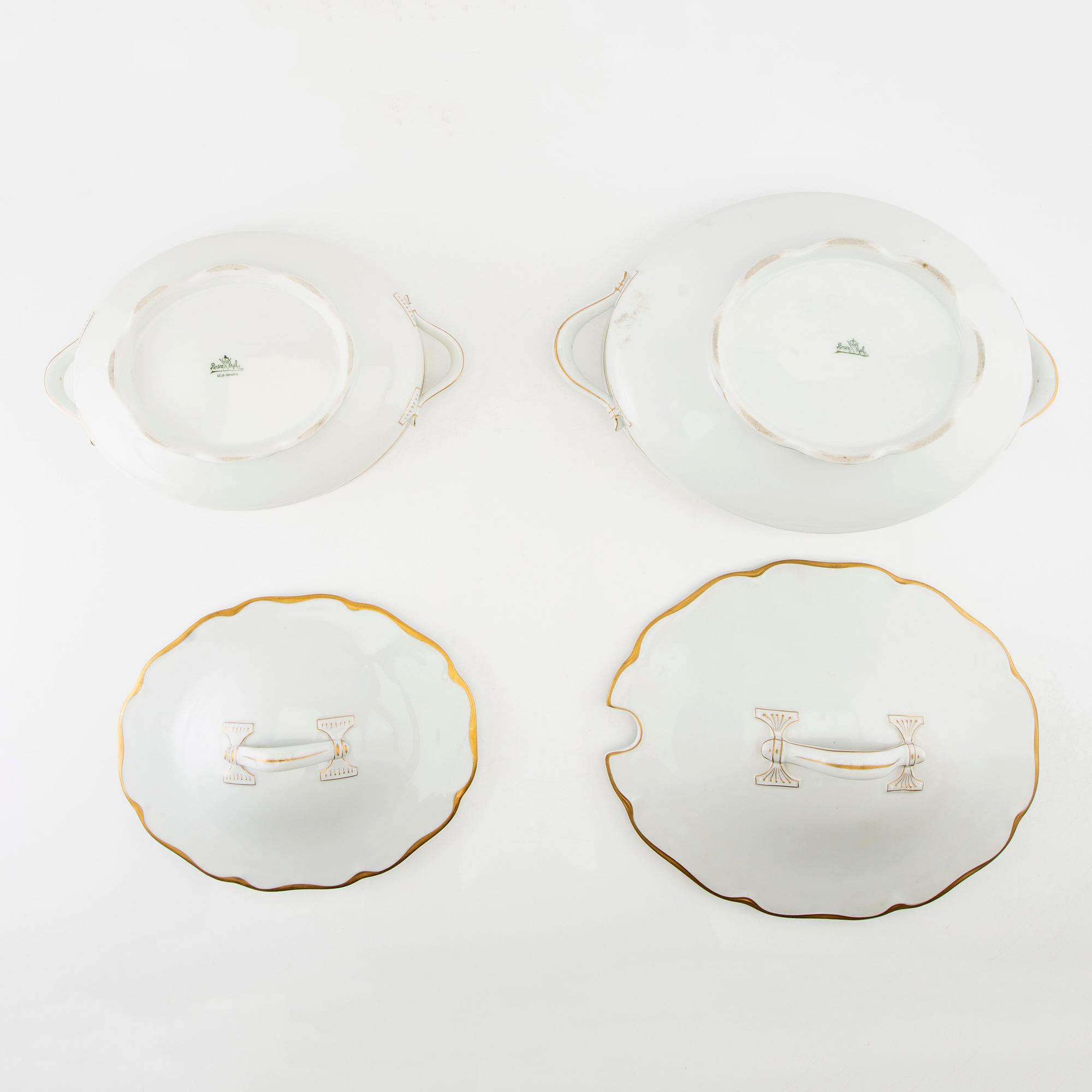 Service for 100 persons, Rosenthal, first half of the 20th century porcelain.