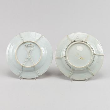 A grisaille dish and two plates, Qing dynasty, Qianlong (1736-95).