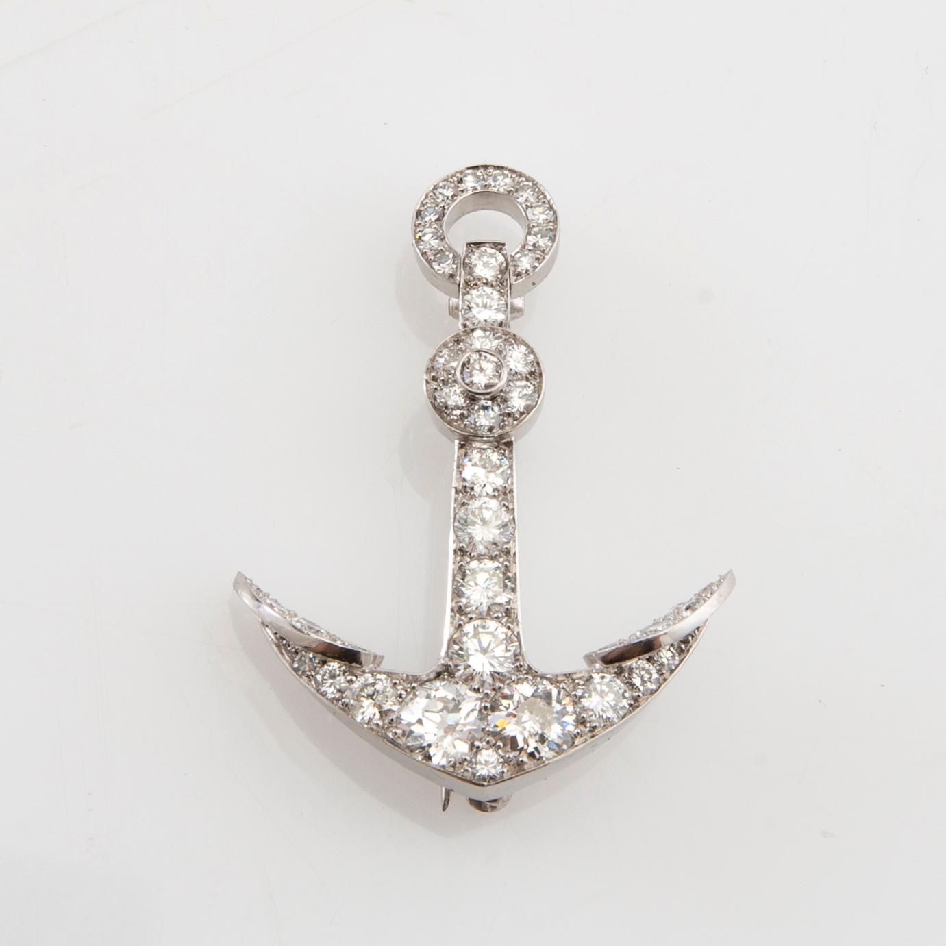 Brooch in the form of an anchor made of 18K white gold with diamonds.