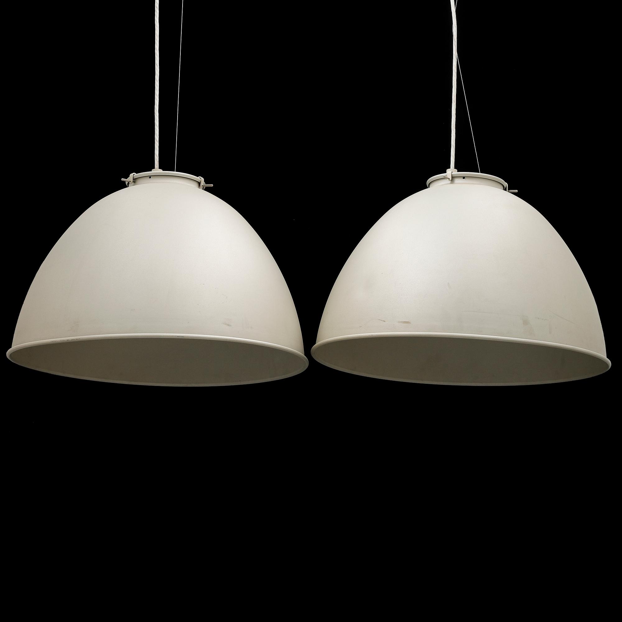 A pair of Zero ceiling light.