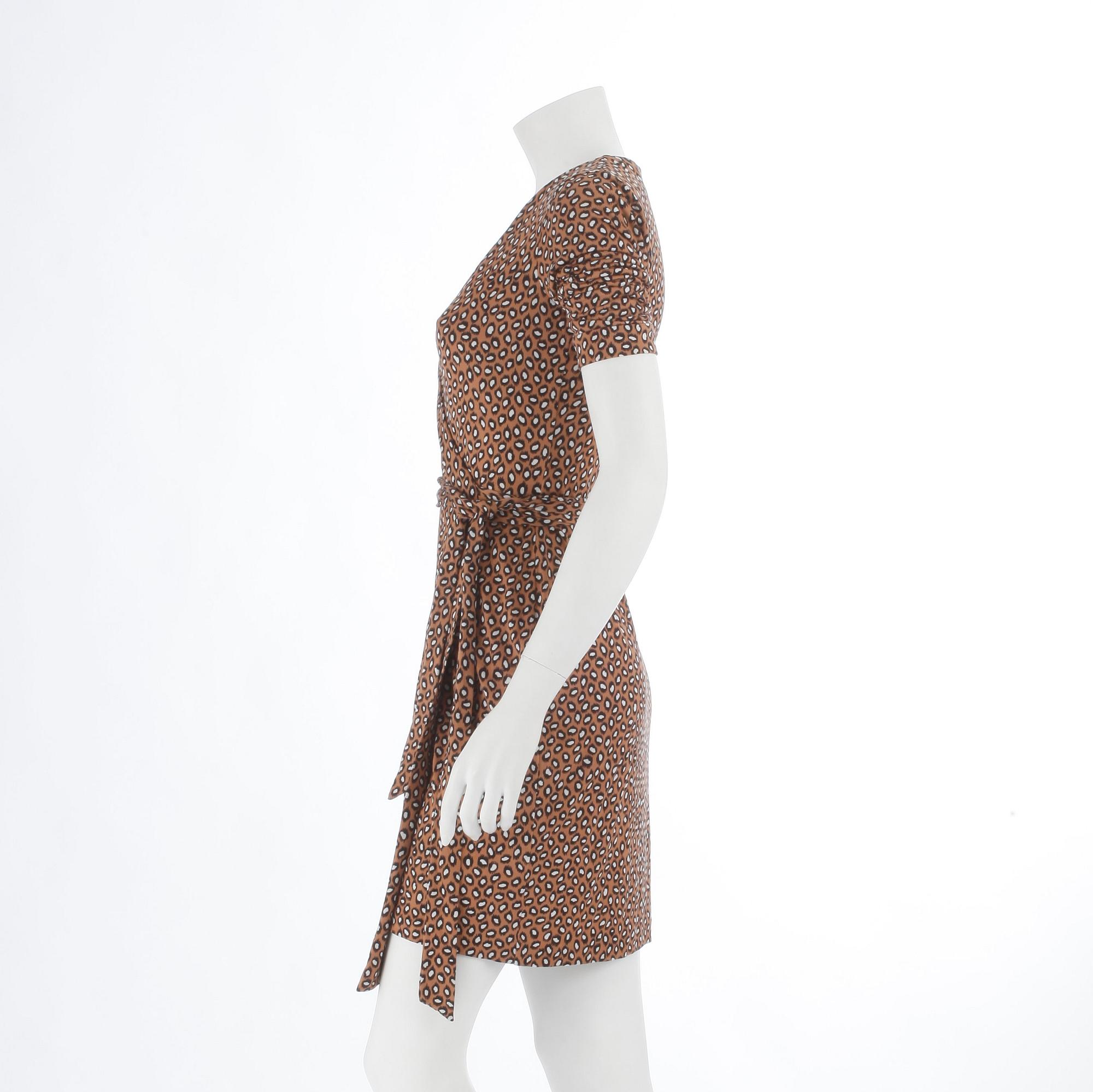 DIANE VON FÜRSTENBERG, omlottklänning.
