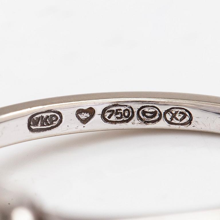 Ring, 18K vitguld, briljantslipad diamant ca 3.5 ct. Kalevi Piirainen, Helsingfors 1975.
