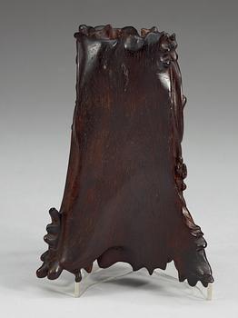 A carved wooden brushwasher, late Qing dynasty.