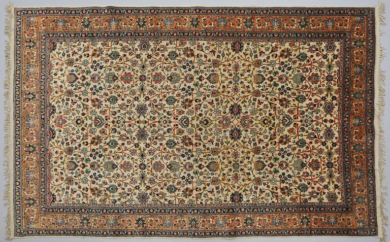 MATTA, troligen Täbris, old, 294 x 198 cm.