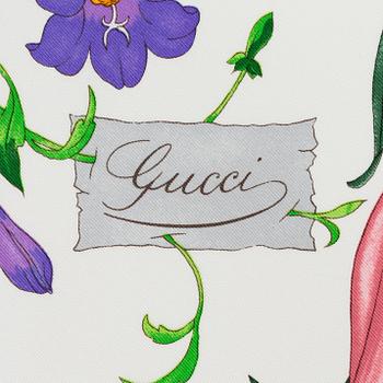 Gucci, scarf, "Flora".