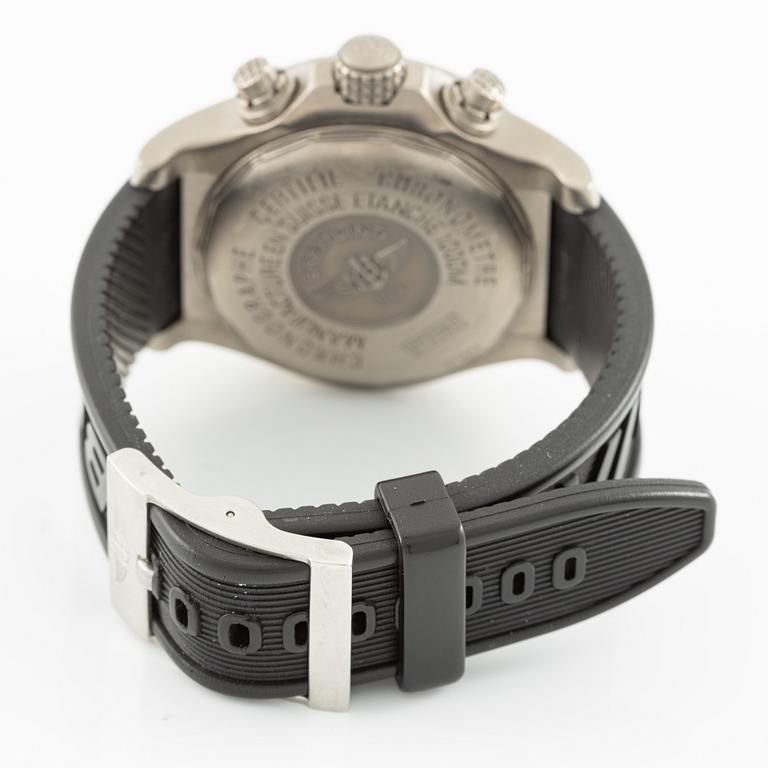 Breitling, Chrono Avenger M1, chronograph, wristwatch, 44 mm.