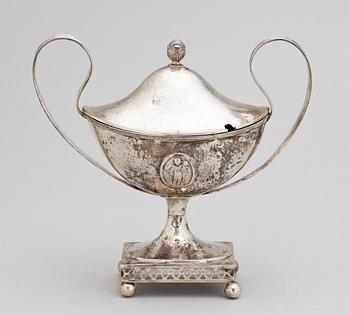 SOCKERSKÅL, silver, importstämplar. 1900-tal. Vikt: 410 gram.