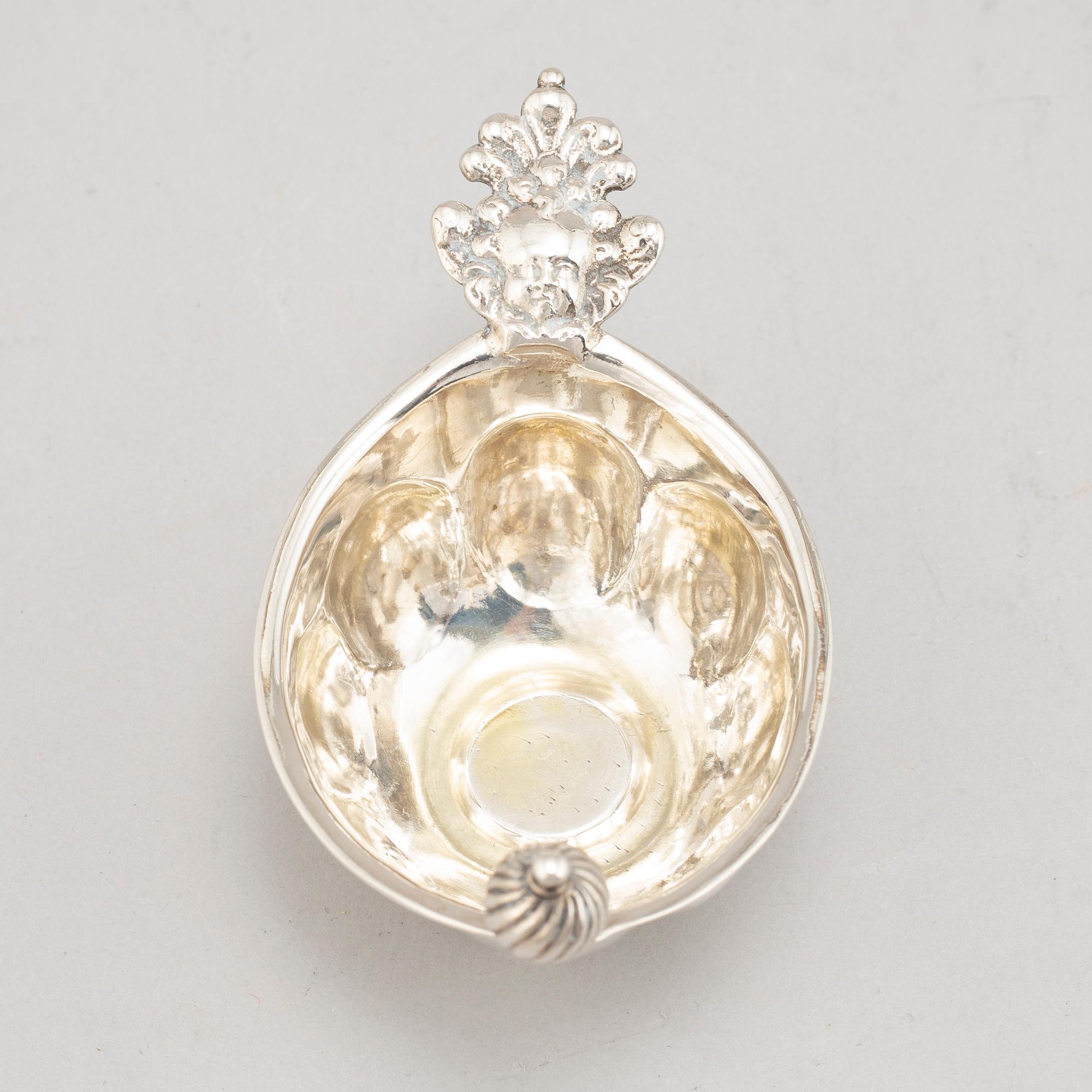 A Swedish mid 18th century silver brandy-bowl, mark of Johan Söderdahl, Söderköping 1753.