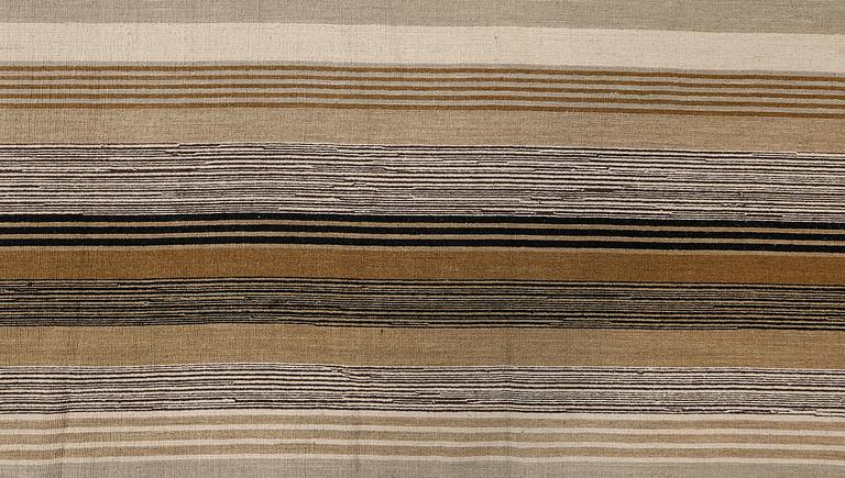 MATTA, 1900-talets andra hälft, ca 303 x 197 cm.