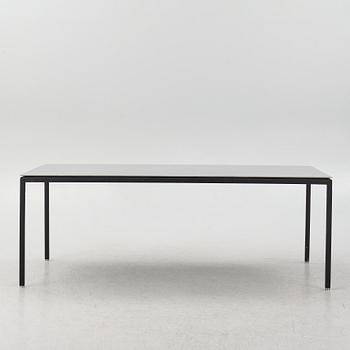 Matbord, "Vipp971", Vipp, Danmark, samtida.