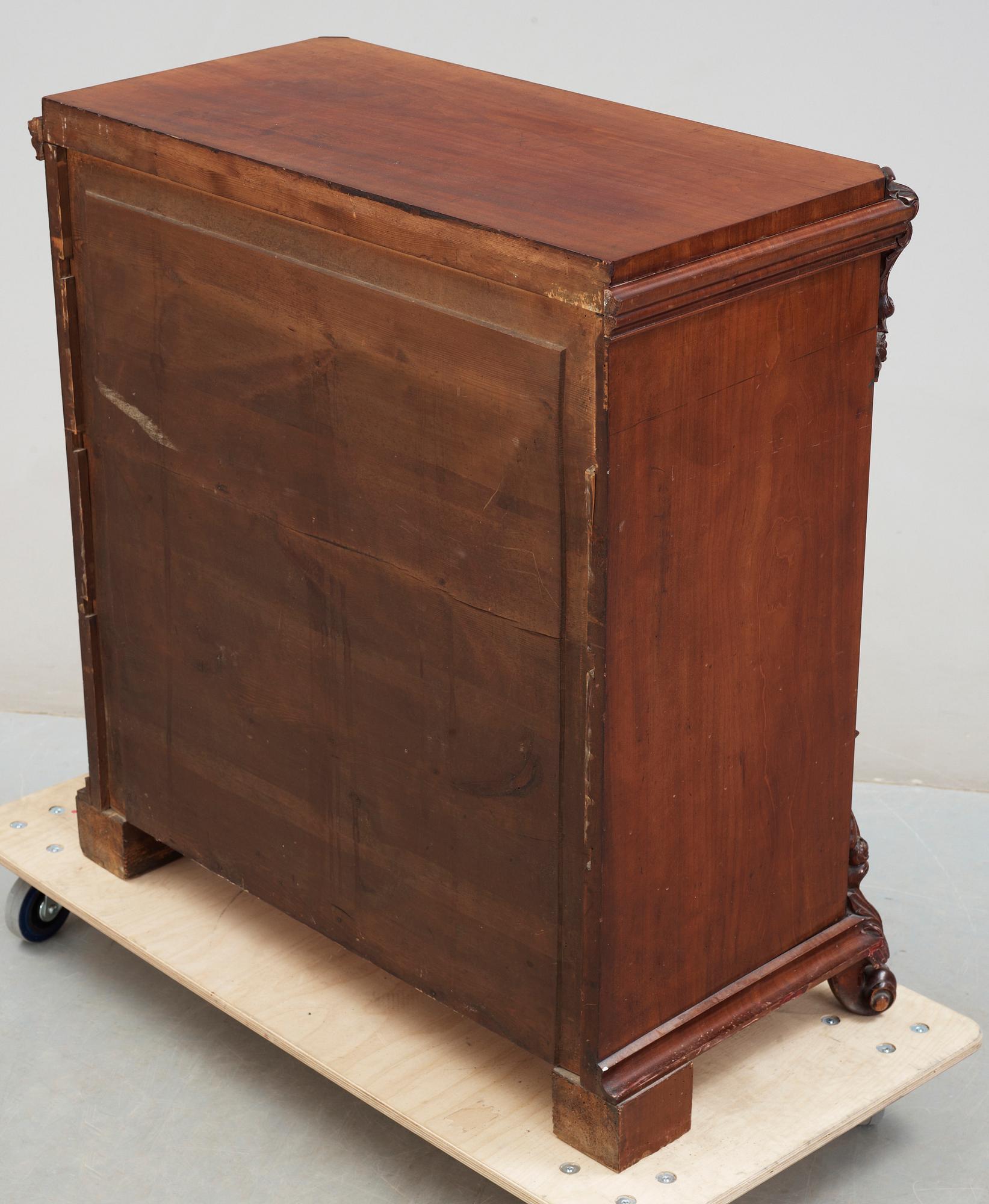 BYRÅ, senempire, 1800-talets mitt.