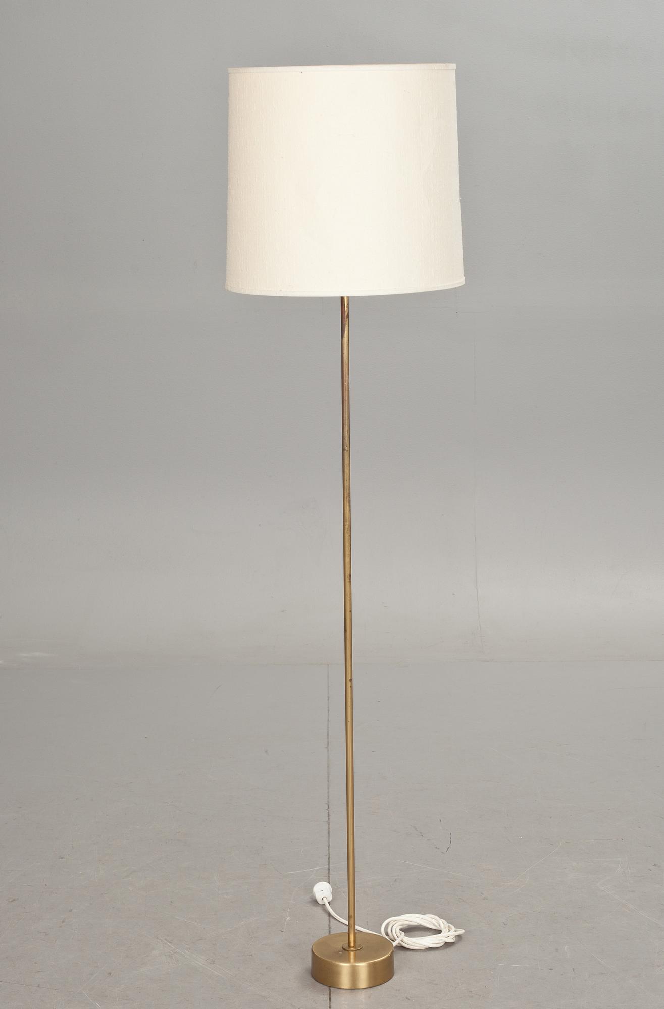 GOLVLAMPA, Atelje Lyktan, modell nr 563, 1900-talets mitt.