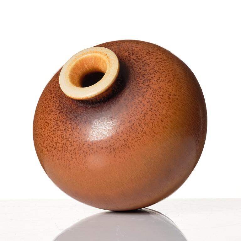 Berndt Friberg, a stoneware vase, Gustavsberg studio, Sweden 1958.