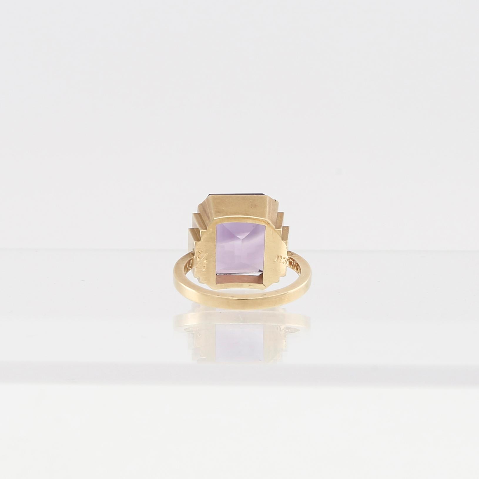 Wiwen Nilsson, ring 18K guld med en trappslipad ametist, Lund 1970.