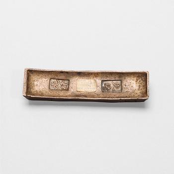 109. SILVERTACKA, 10 Tael, Vietnam (Annam), stämplad Guangxu (1875-1908).