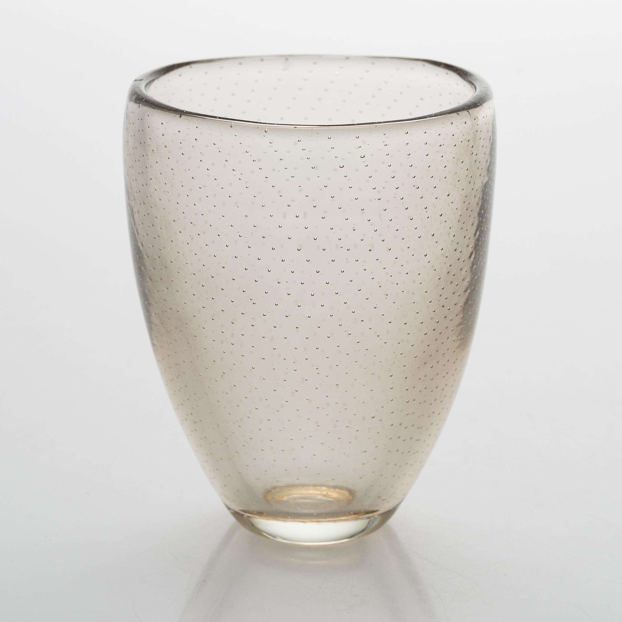 Gunnel Nyman, Glass vase, signed G. Nyman Notsjö 1947.